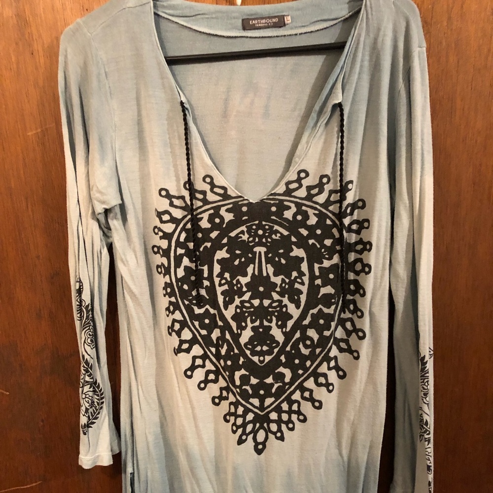 Earthbound trading company tunic